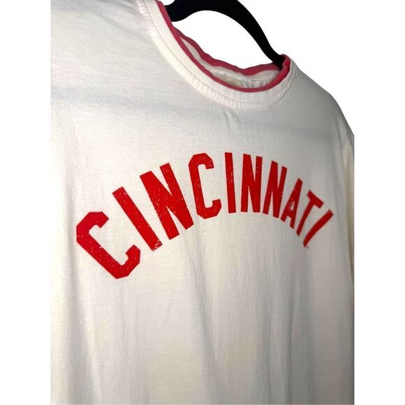 Red Jacket Men’s Medium Cincinnati Reds T-Shirt MLB Baseball Team Apparel - Picture 2 of 5